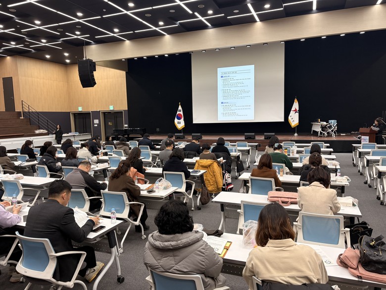 “학생은 촘촘하게 지원, 학교·교원 ...